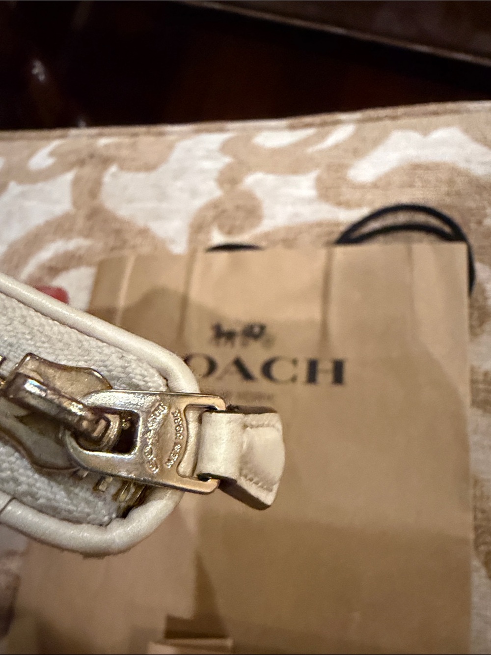 Coach Beige and Chalk Signature Continental Wallet - Picture 4 of 10